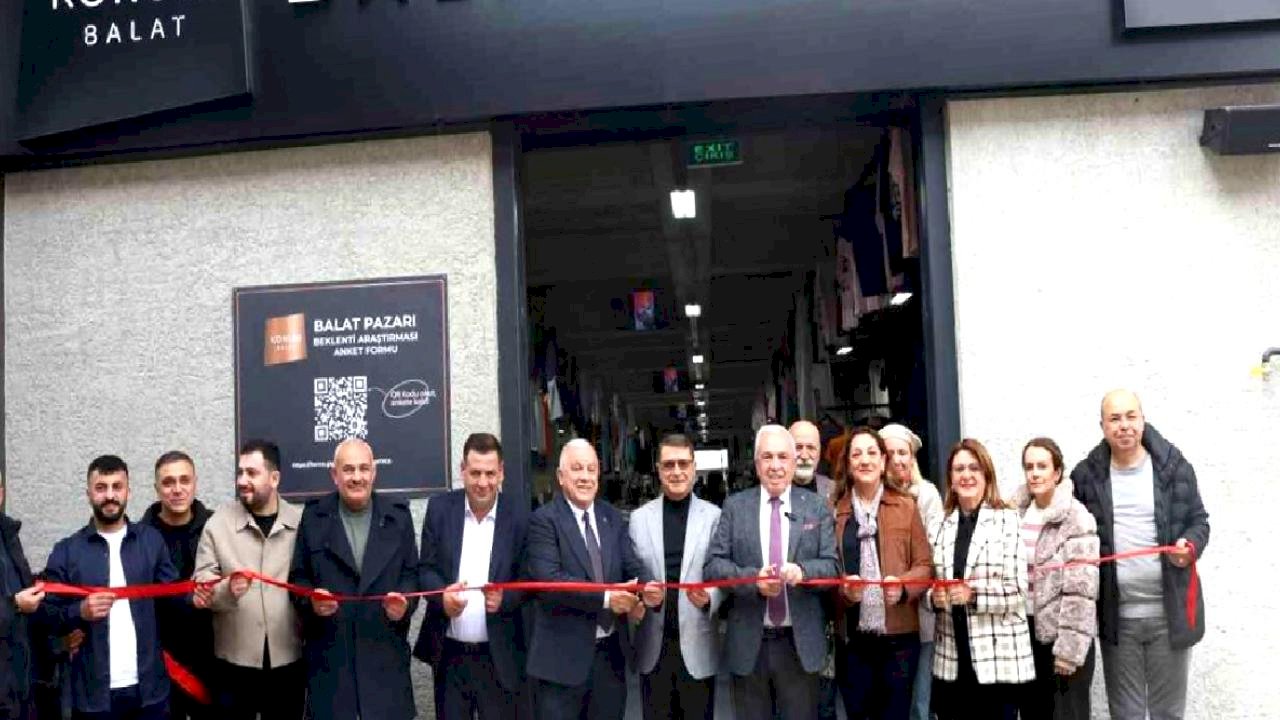 Nilüfer'in 8'inci giyim pazarı Balat'ta açıldı