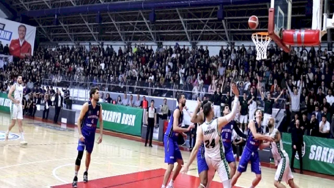 Sakarya yarı finalde ikinci maçına hazırlanıyor