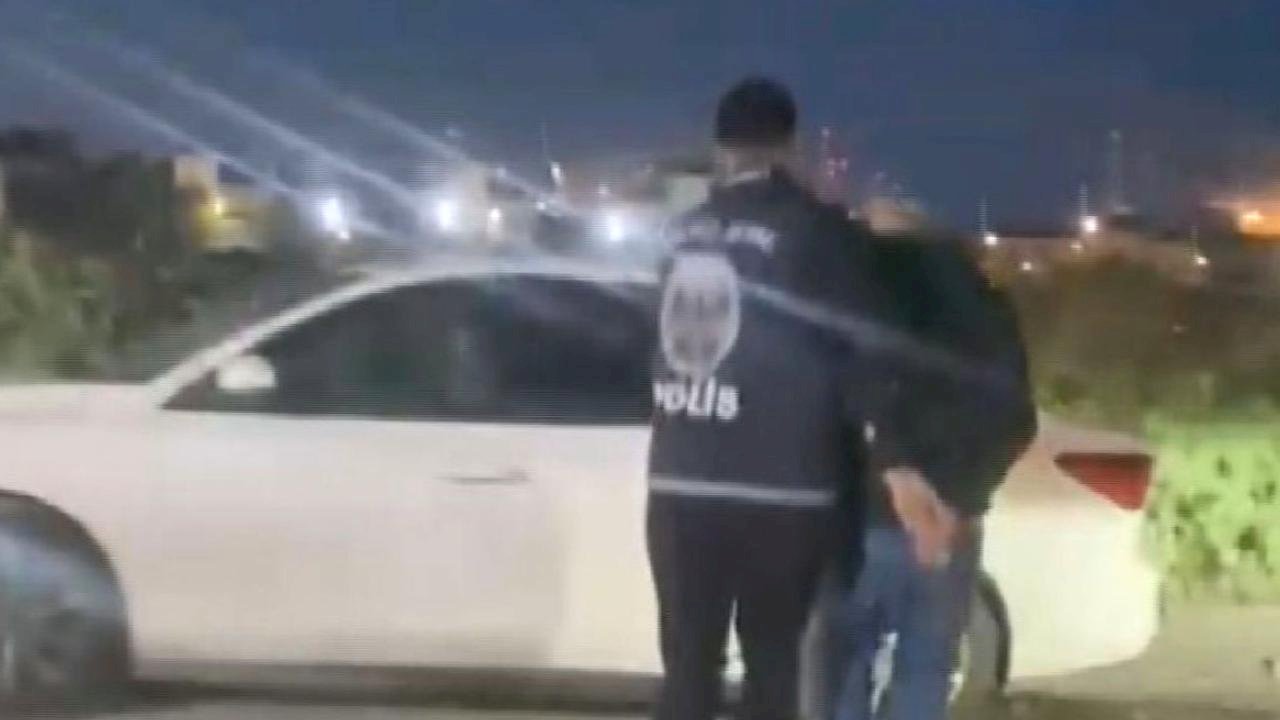 Sanal Medya Polisi Yeleğiyle Yakalandı