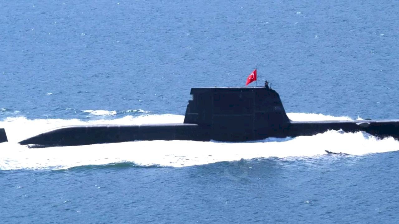 Savunma sanayi güçleniyor.. Yeni denizaltı ilk seferine çıktı