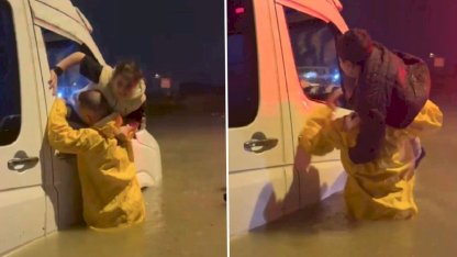 Adana sular altında kaldı! Minibüste mahsur kalan çocuklar böyle kurtarıldı