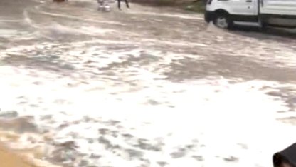 Adana'da Dolu ve Yağış Hayatı Vurdu