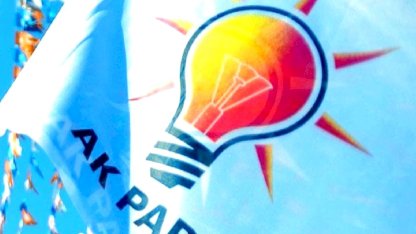 AK Parti Gençlik Kollarına son bir yılda 400 bin genç üye katıldı