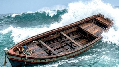 Andaman Denizi'nde Tekne Faciası: 250 Kişiden Haber Yok