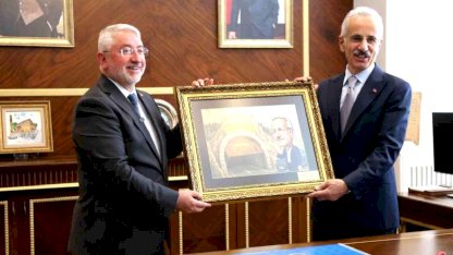 Bakan Uraloğlu, Çorum'da ziyaretlerde bulundu