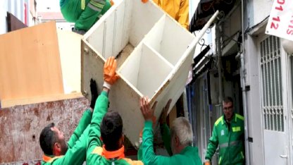 Bursa Osmangazi’de çöp eve anında müdahale