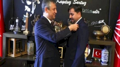 CHP, Arif Kocabıyık'ın üyeliğini askıya aldı