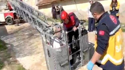 Çorum’da baca temizlerken bayılan kişiyi itfaiye kurtardı