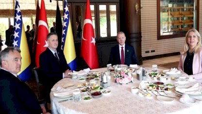 Cumhurbaşkanı Erdoğan, Bosna Hersek Devlet Başkanlığı Konseyi üyeleriyle görüştü