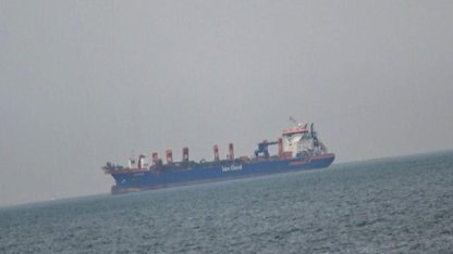 Dünya rahat nefes aldı! Hürmüz Boğazı'ndan ilk gemiler peş peşe geçti