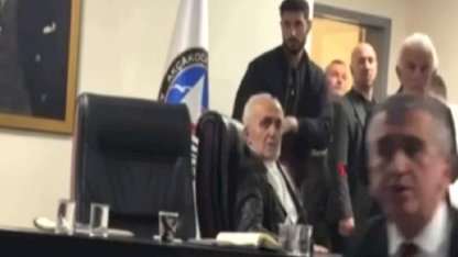 Düzce Akçakoca'da Belediye Başkanı hırsını basın mensuplarından aldı!