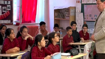 Edirne Keşan Çamlıca’ya Yeditepe’den kütüphane desteği