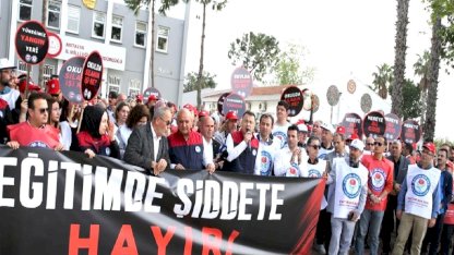 Eğitim-Bir-Sen'den Okul Saldırılarına Protesto