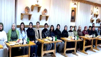 Erzincan'da Yıldırım gençlerle bir araya geldi