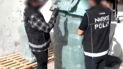 Esenyurt’ta kargoya gizlenmiş 28 kiloluk uyuşturucu ele geçirildi