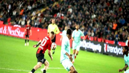 Gaziantep FK 2-0 Önde