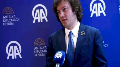 Gürcistan Başbakanı'ndan Savaş ve Barış Vurgusu