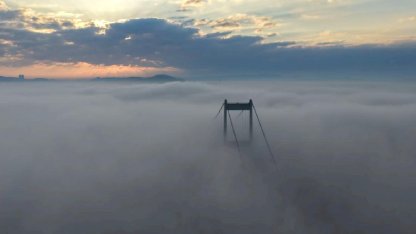 İstanbul'da Yoğun Sis Gemileri Durdurdu