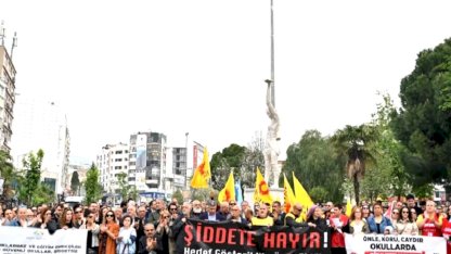 İzmir'de güvenli eğitim eylemi