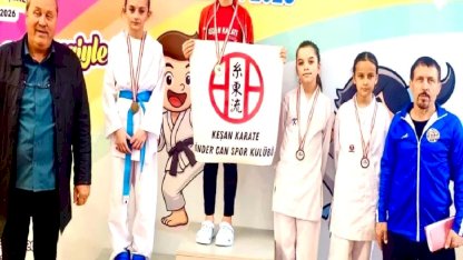 Karatecilerden Keşan’a madalya yağmuru