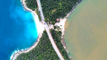 Kaş'ta Denizin Rengi Değişti