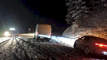 Kastamonu'da Kar Yağışı Trafiği Olumsuz Etkiledi