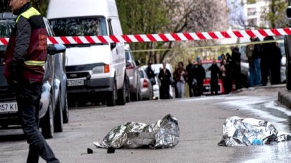 Kiev'de kimliği belirsiz bir kişinin ateş açması sonucu 6 kişi öldü