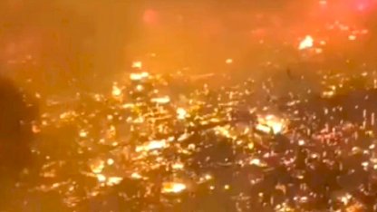 Malezya'da yüzen kasabada yangın dehşeti: Bin ev kül oldu