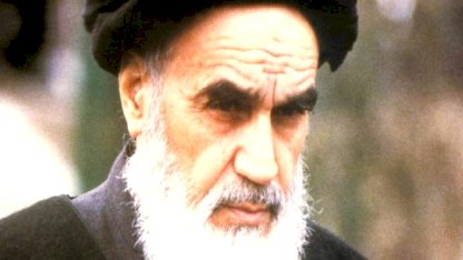 MİT, İran Devrimi'nin lideri Humeyni'nin Türkiye'de ikamet ettiği döneme ait belgeyi paylaştı