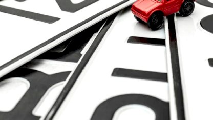 Plaka karmaşasına son! Hatalı plakalar ücretsiz değiştirilecek