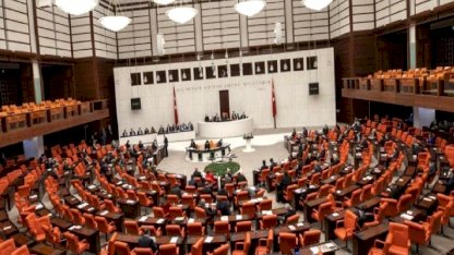 Sosyal medya ve doğum iznine yönelik düzenlemeler Meclis'te