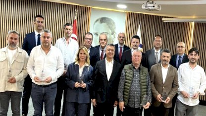 Tarsus Ticaret Borsası'nda Plaket Töreni