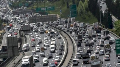 Trafiğe kaydedilen taşıtların yarısı 4 şehirde yer alıyor