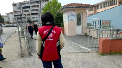 Türkiye genelinde okul önlerinde güvenlik tedbirleri artırıldı