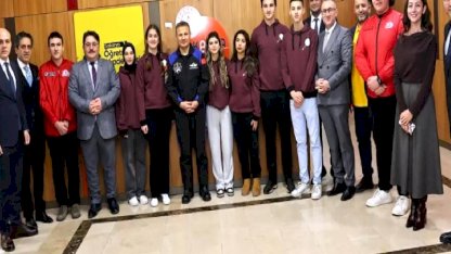 Türkiye Uzay Ajansı Başkanı Sakarya’da öğrencilerle buluşuyor