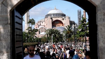 Yerli turistler geçen yıl seyahate 555,1 milyar lira harcadı