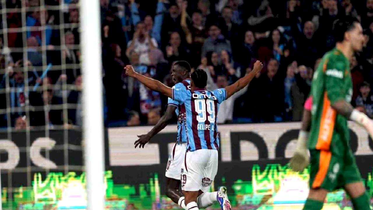 Trabzonspor - Galatasaray İlk Yarı Sonucu: 1-0