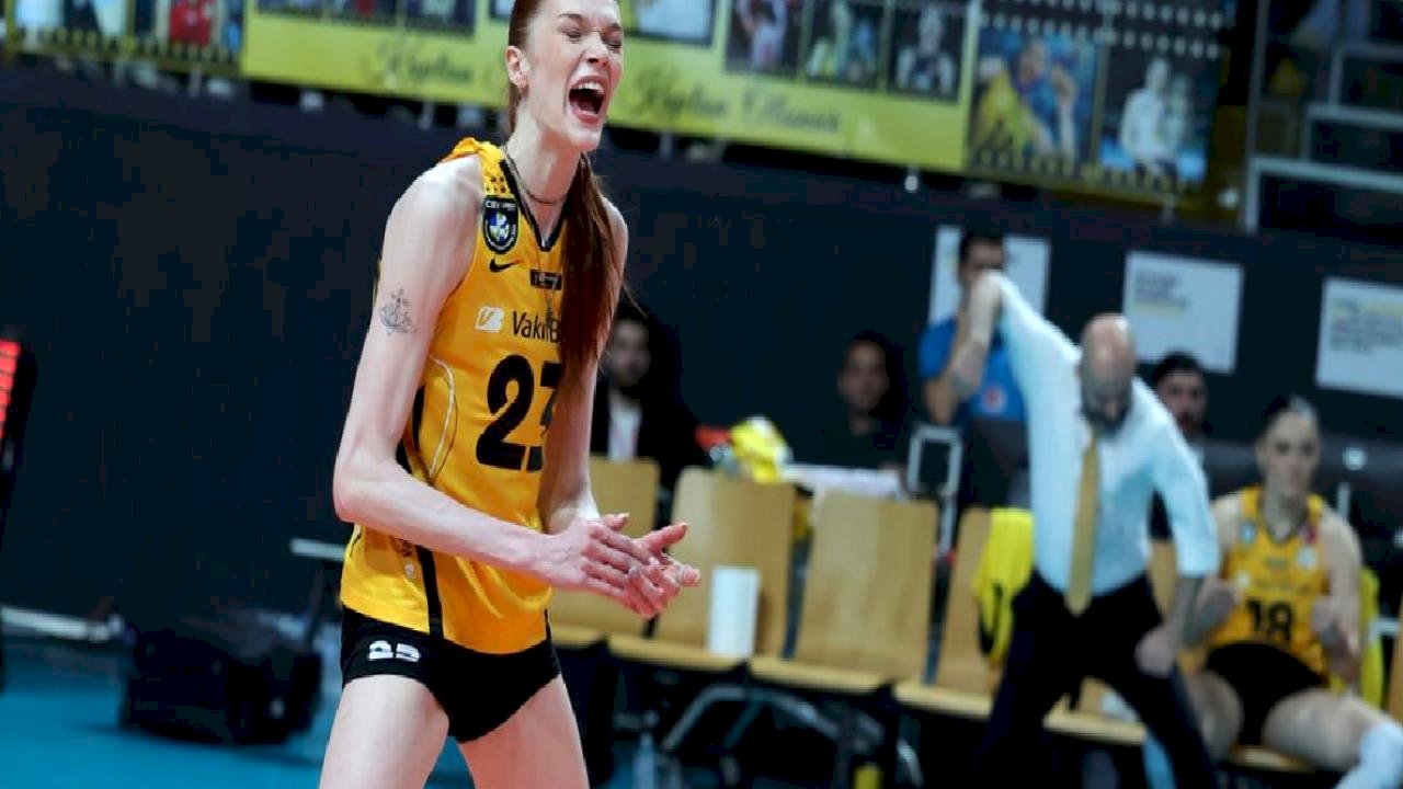 VakıfBank, Fenerbahçe’yi 3-1 Yenerek Şampiyon Oldu