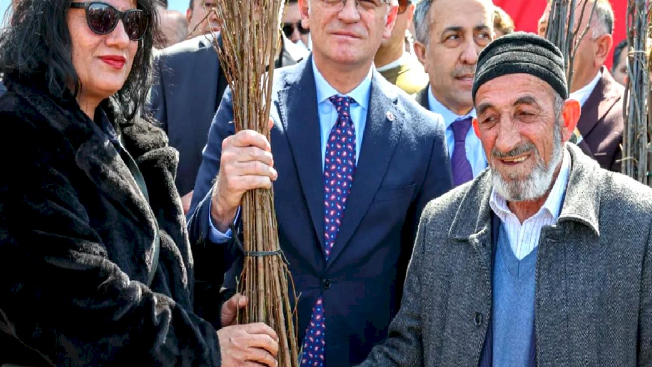 Van'da hedef 5 milyon meyve fidanı