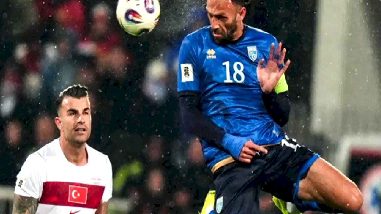 Vedat Muriqi'den kendisini suçlayan taraftara tepki: Yazıklar olsun sana, Allah seni kahretsin