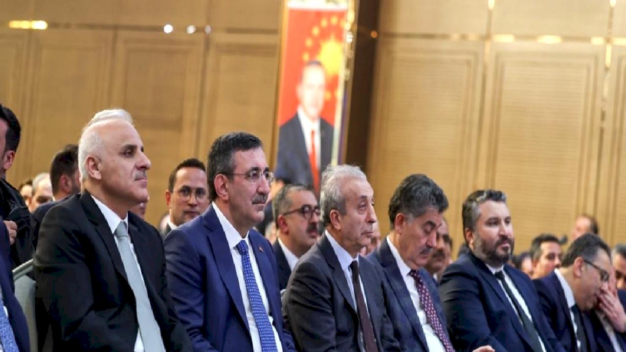 Yılmaz: Savaşlar Döneminde Sağlam Duruş Gerekiyor