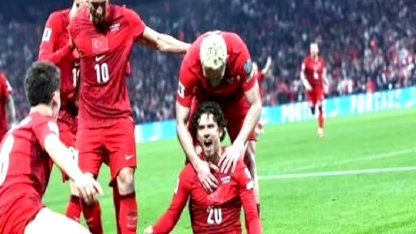 A Millilerden FIFA öncesi iki özel prova