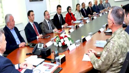 Artvin’de okulların güvenlik tedbirleri görüşüldü