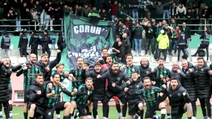 Borçkaspor şampiyonluk golüyle zirveye çıktı