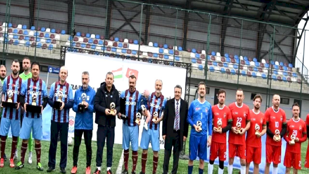 Türkiye ile Macaristan arasındaki maçta dostluk kazandı